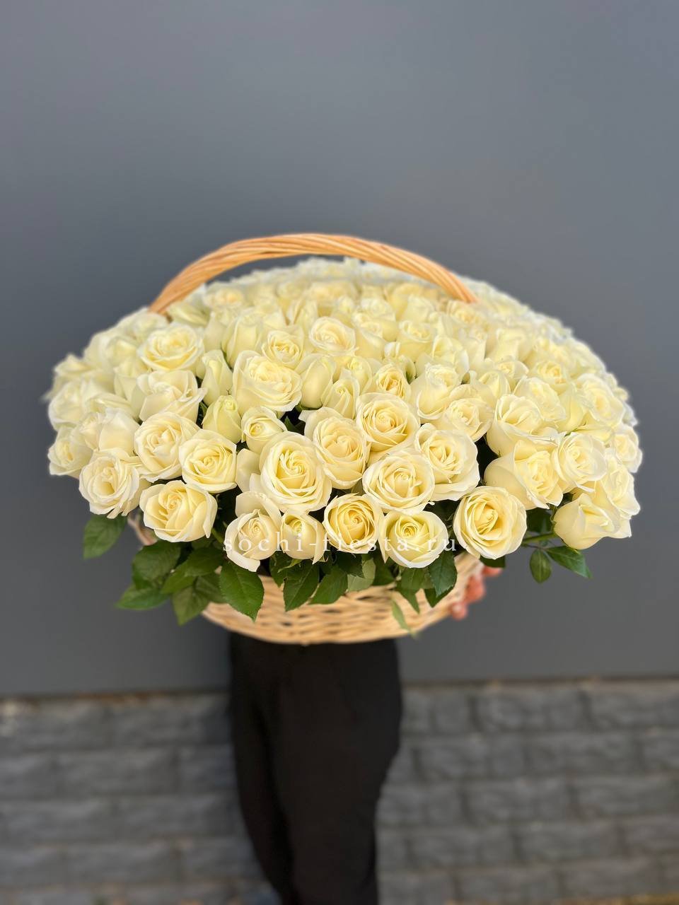Белые корзины